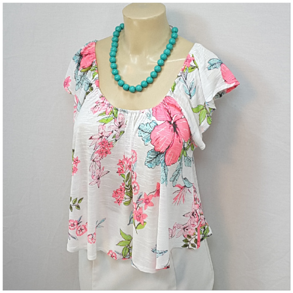 Aeropostale Tops - AEROPOSTALE, Pullover Floral Top, size XS